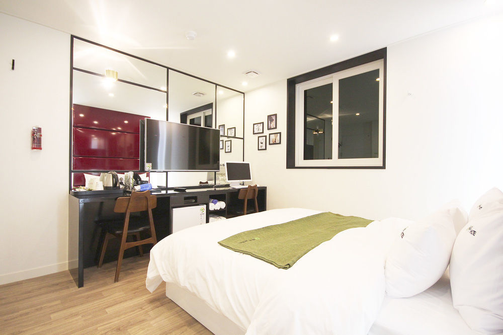 Haru Hotel Gimhae Экстерьер фото