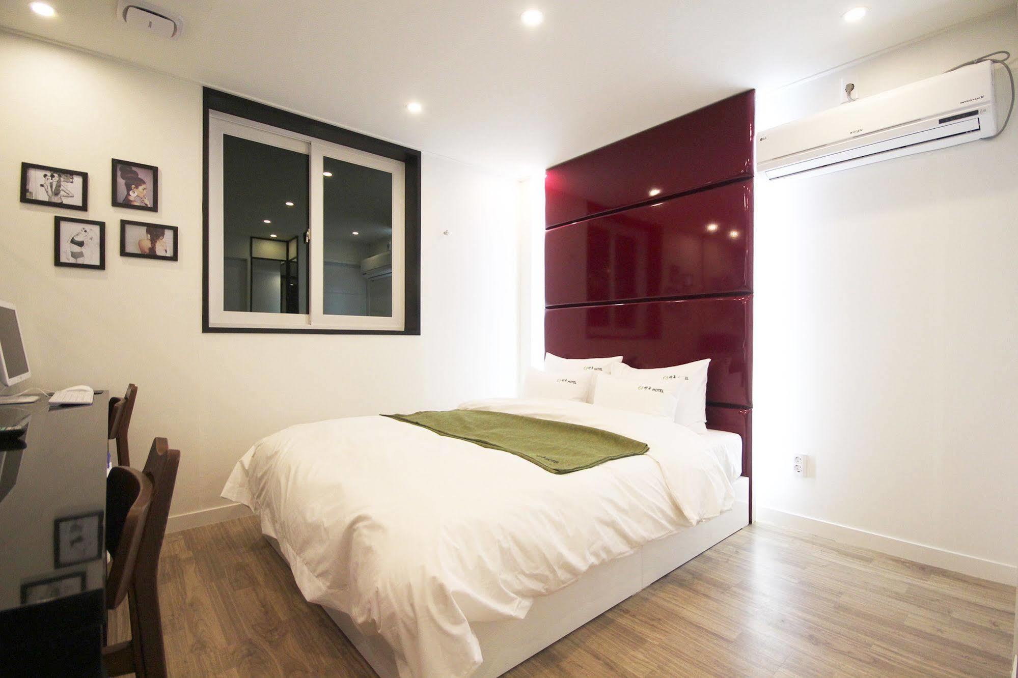 Haru Hotel Gimhae Экстерьер фото